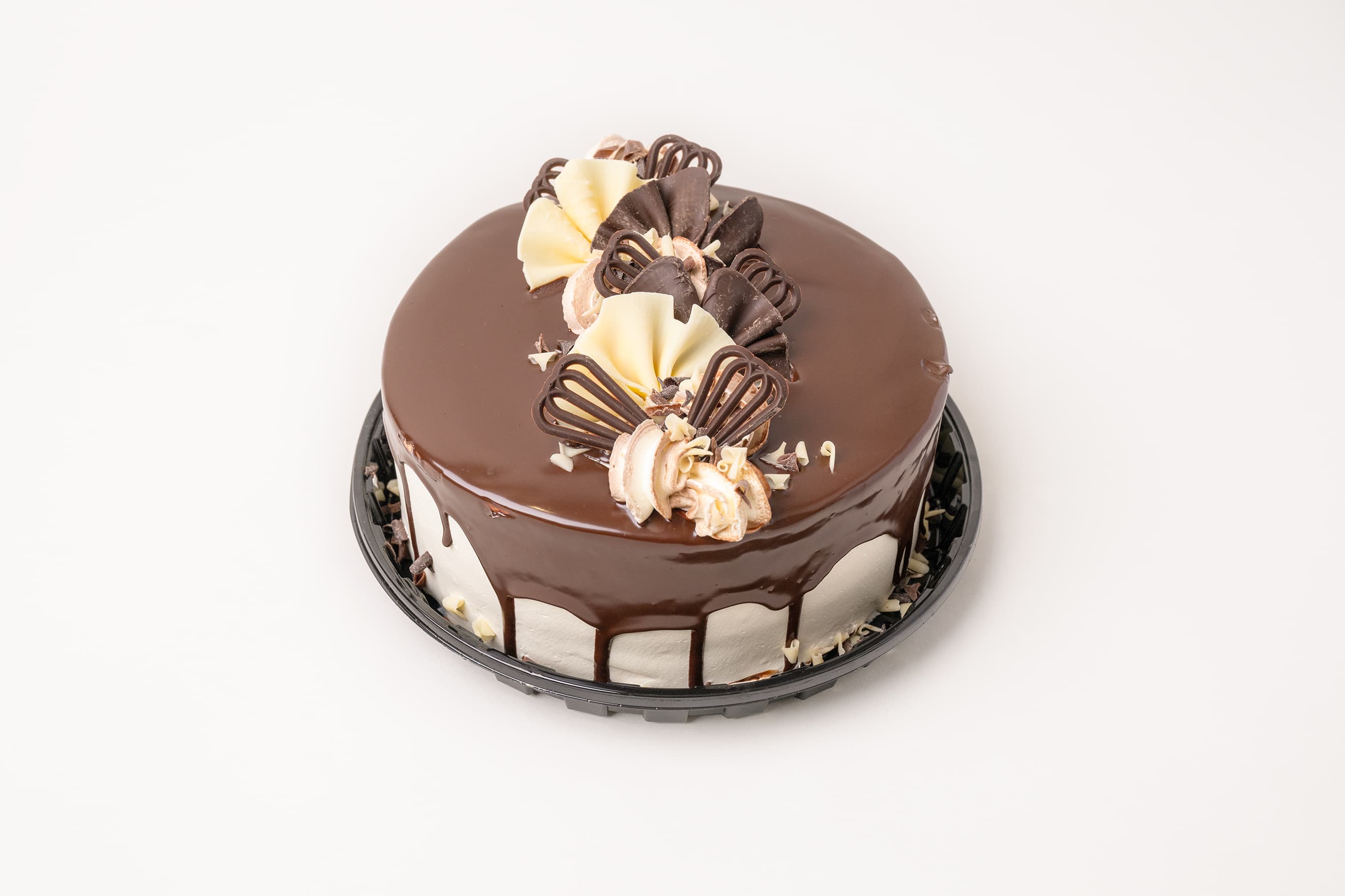 Black And White Round Cake